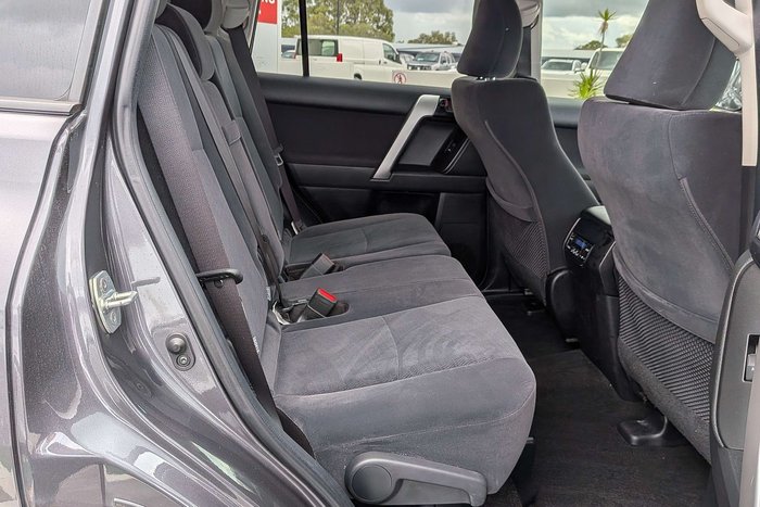 2023 Toyota Landcruiser Prado GXL