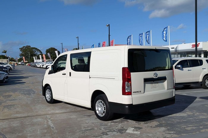 2022 Toyota Hiace