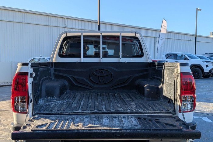 2020 Toyota Hilux SR
