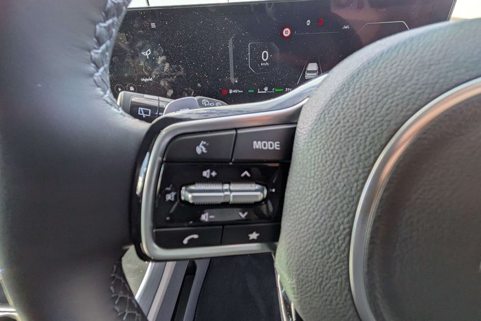 2025 Kia Carnival GT-Line HEV