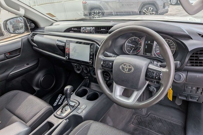 2020 Toyota Hilux SR