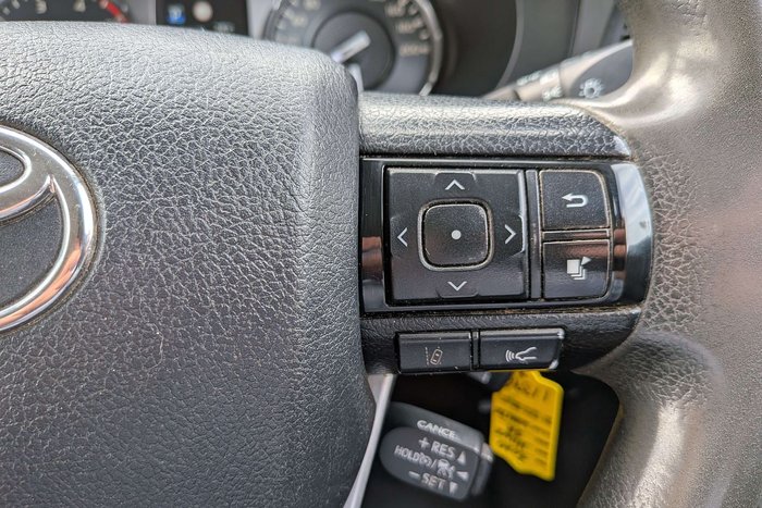 2020 Toyota Hilux SR