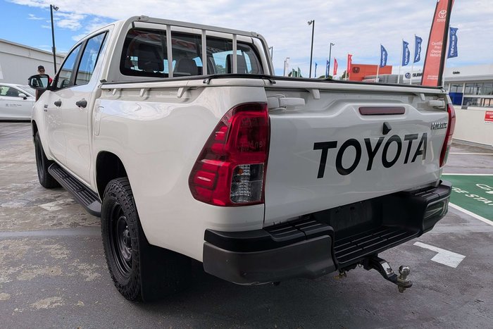 2020 Toyota Hilux SR