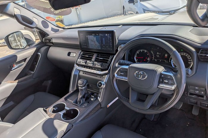 2024 Toyota Landcruiser VX