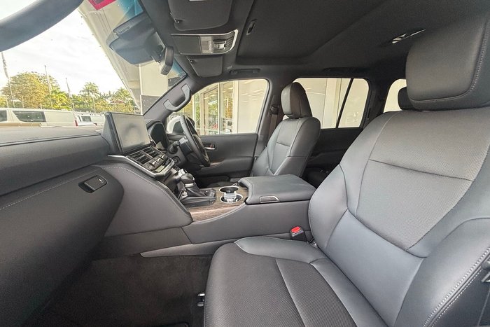 2024 Toyota Landcruiser VX