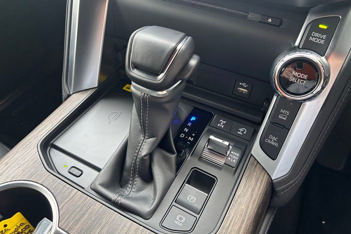 2024 Toyota Landcruiser VX