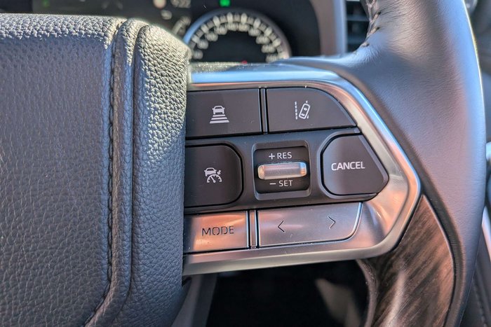 2024 Toyota Landcruiser VX