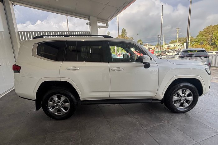 2024 Toyota Landcruiser VX