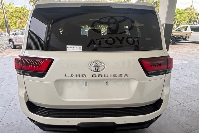 2024 Toyota Landcruiser VX