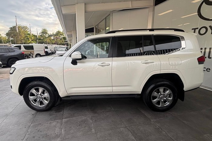 2024 Toyota Landcruiser VX