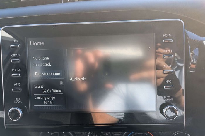 2020 Toyota Hilux SR