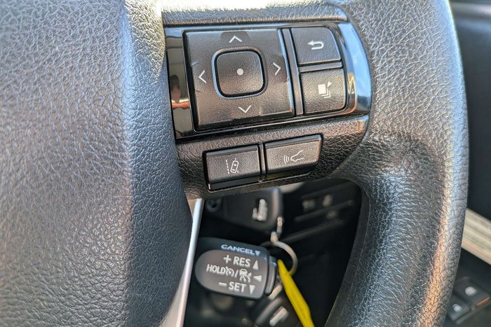 2020 Toyota Hilux SR