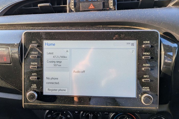 2022 Toyota Hilux SR