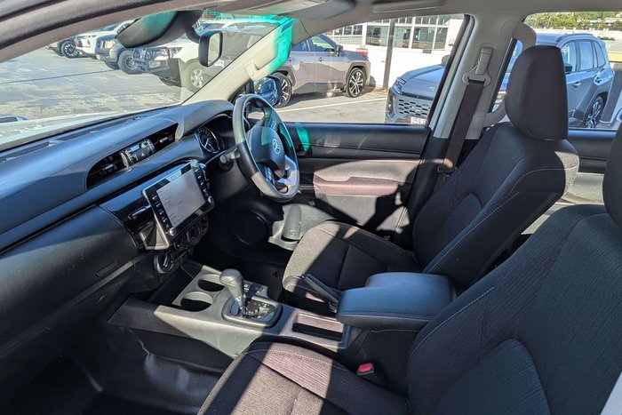 2020 Toyota Hilux SR