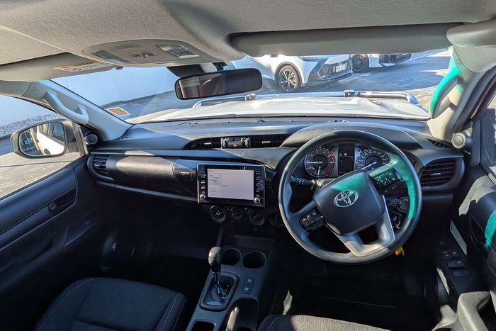 2020 Toyota Hilux SR