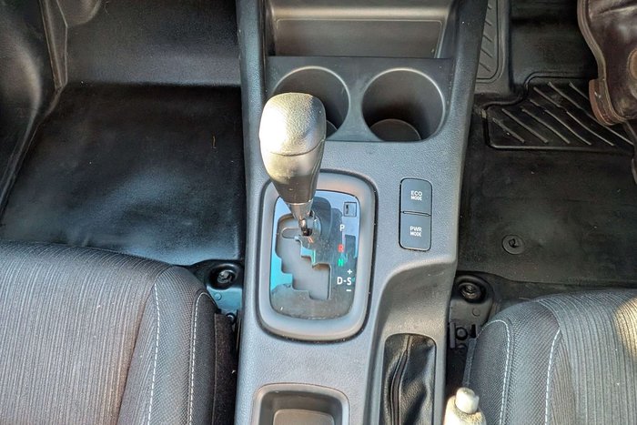 2020 Toyota Hilux SR