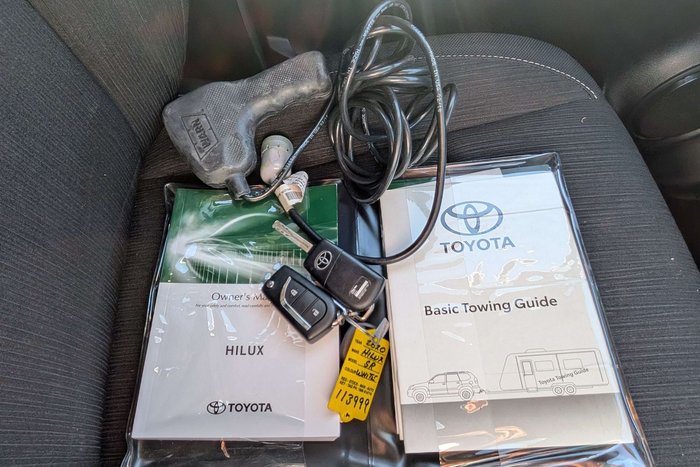 2020 Toyota Hilux SR