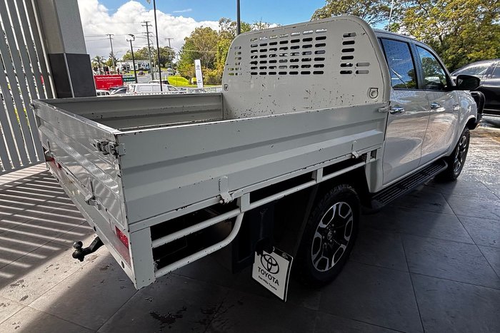 2020 Toyota Hilux SR5