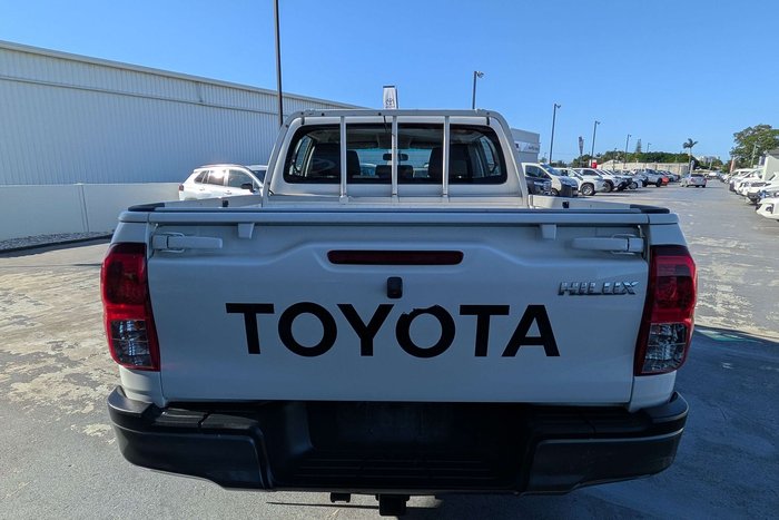 2017 Toyota Hilux SR
