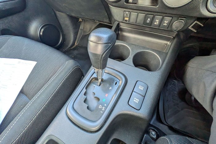 2017 Toyota Hilux SR