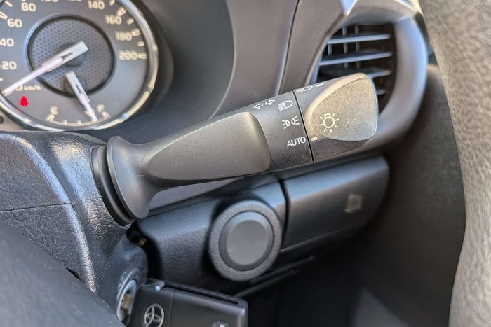 2023 Toyota Hilux SR