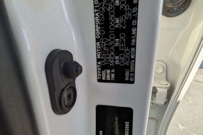 2023 Toyota Hilux SR