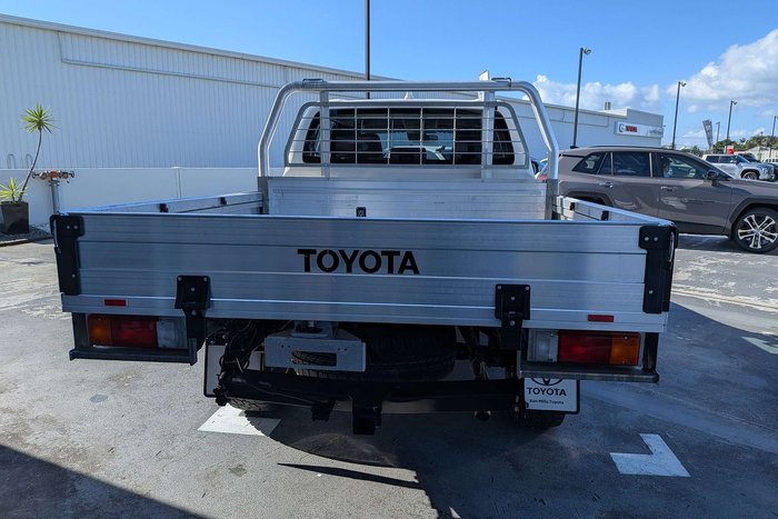 2023 Toyota Hilux SR