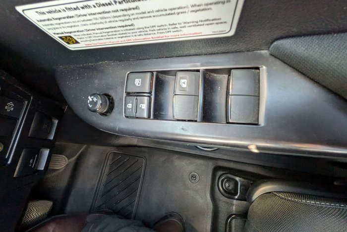 2021 Toyota Hilux SR