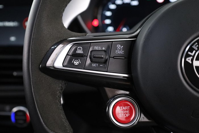 2024 Alfa Romeo Giulia Quadrifoglio