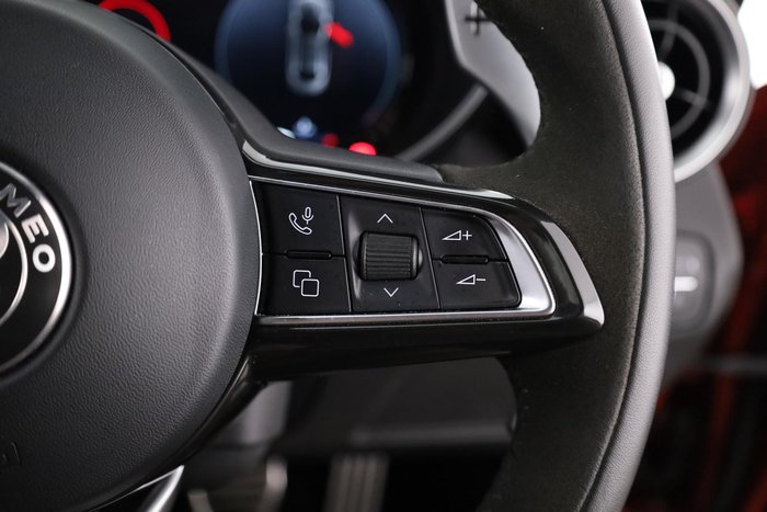 2024 Alfa Romeo Giulia Quadrifoglio