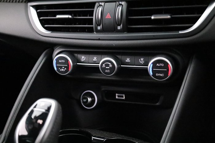 2024 Alfa Romeo Giulia Quadrifoglio