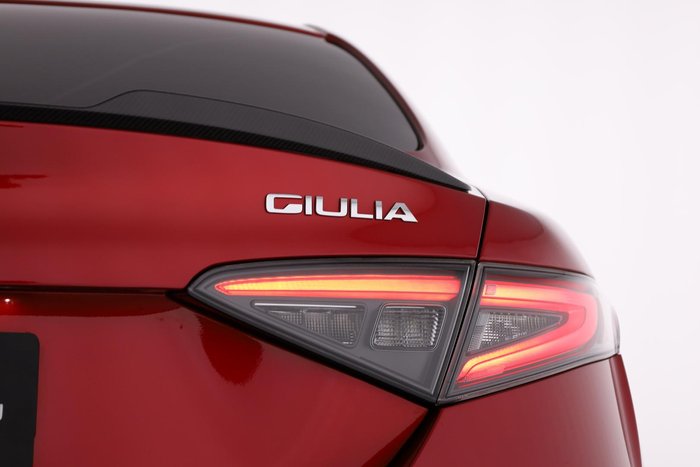 2024 Alfa Romeo Giulia Quadrifoglio