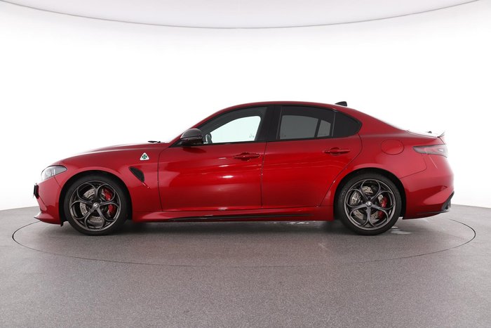 2024 Alfa Romeo Giulia Quadrifoglio