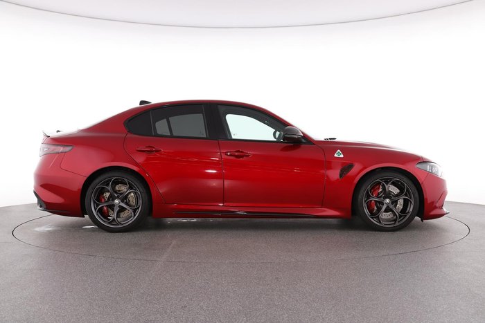 2024 Alfa Romeo Giulia Quadrifoglio