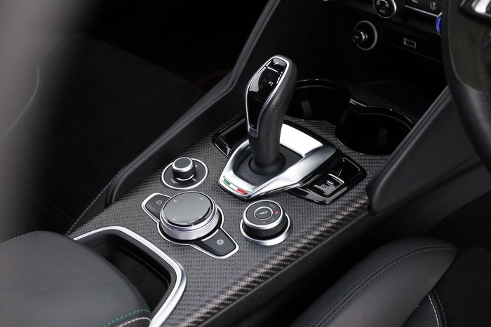2024 Alfa Romeo Giulia Quadrifoglio