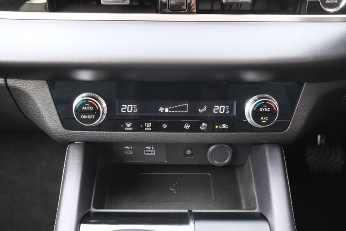 2025 Mitsubishi Outlander LS