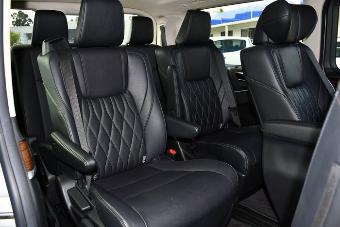 2019 Toyota Granvia VX