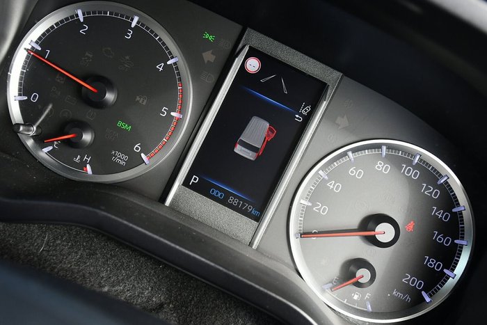 2019 Toyota Granvia VX