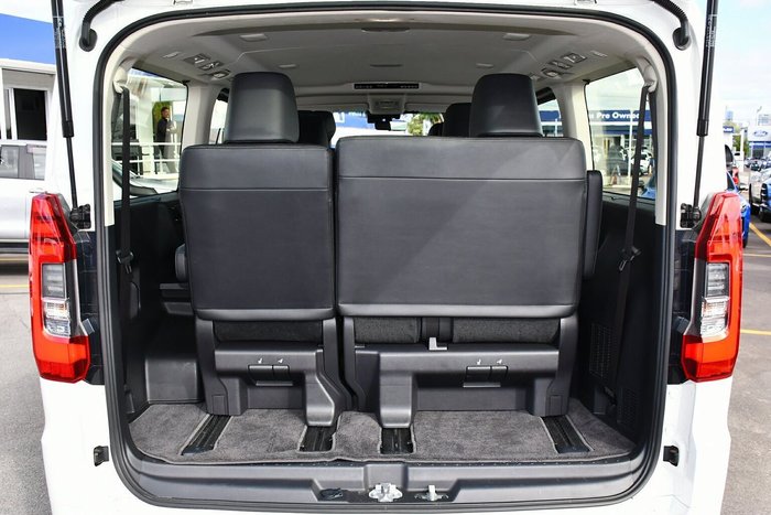 2019 Toyota Granvia VX
