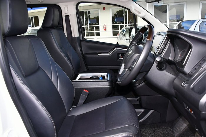 2019 Toyota Granvia VX