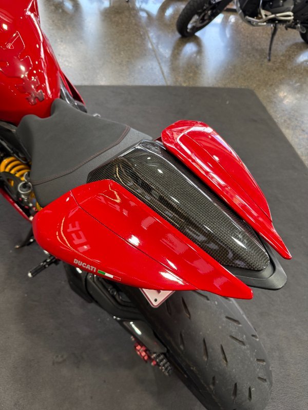 2015 DUCATI 1299 PANIGALE S Red