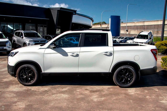 2026 KGM Musso Ultimate Q261 MY26 4X4 Dual Range Grand White