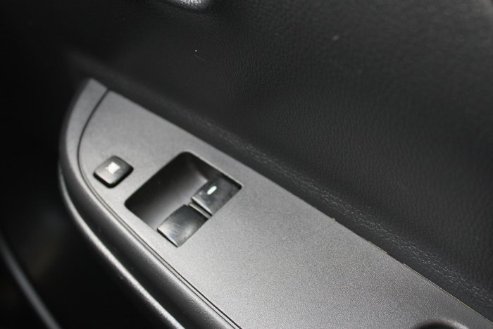 2018 Mitsubishi Triton GLX MR MY19 4x2 White