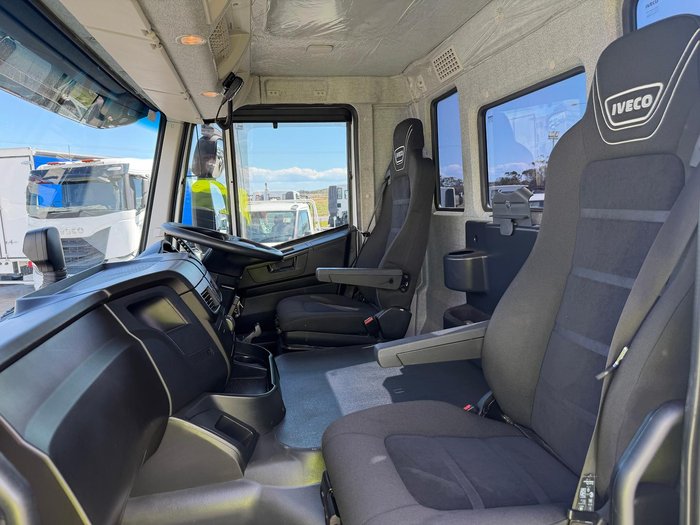 2021 Iveco Stralis X-Way AD450