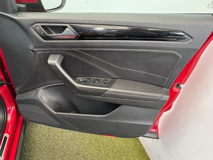 2022 Volkswagen T-Roc 140TSI R-Line