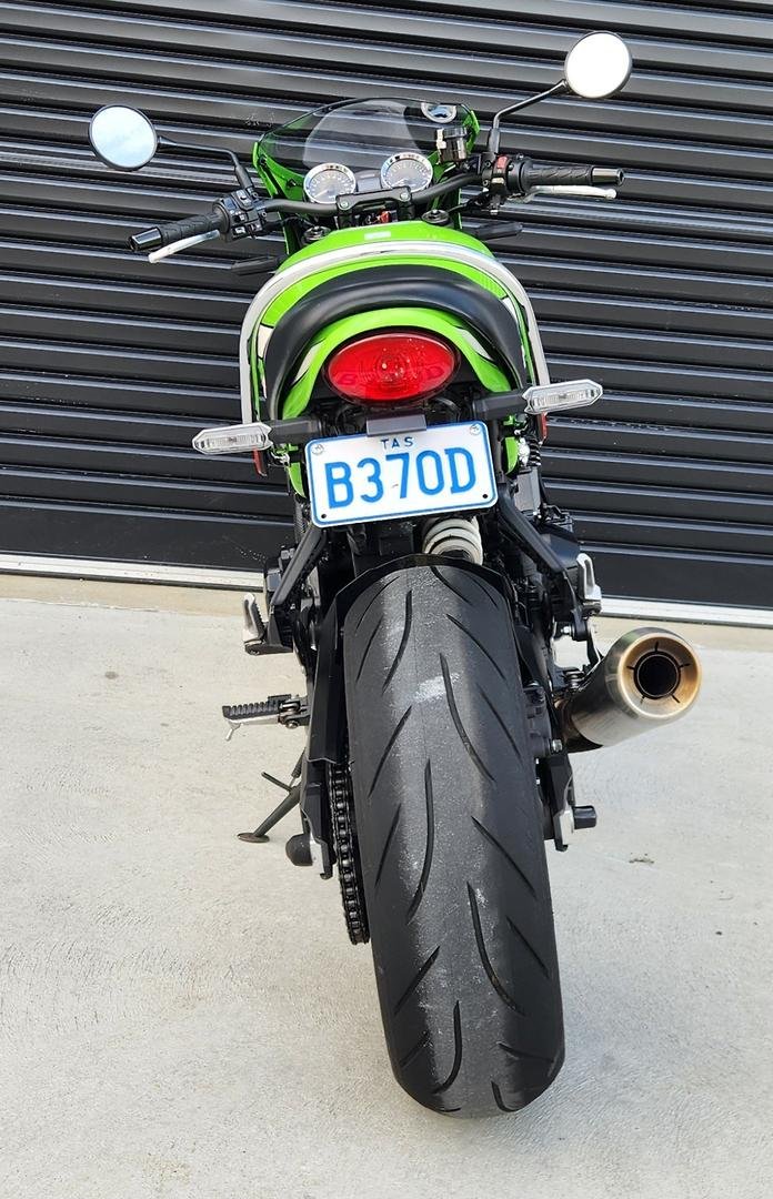 2018 Kawasaki Z900RS Cafe (Z900E) Z Green