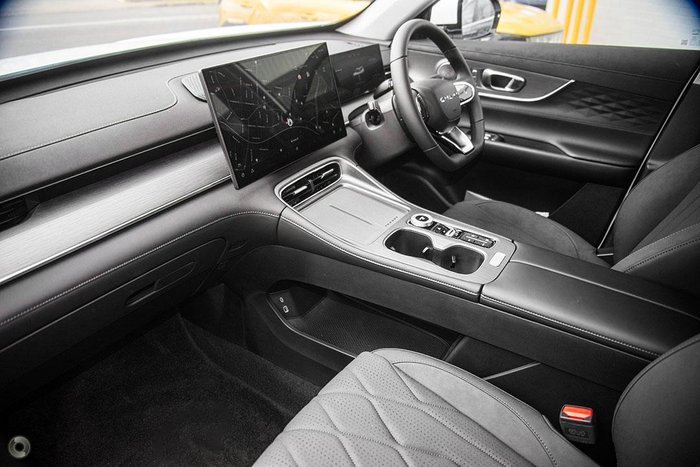 2025 Chery Tiggo 8 Super Hybrid Urban