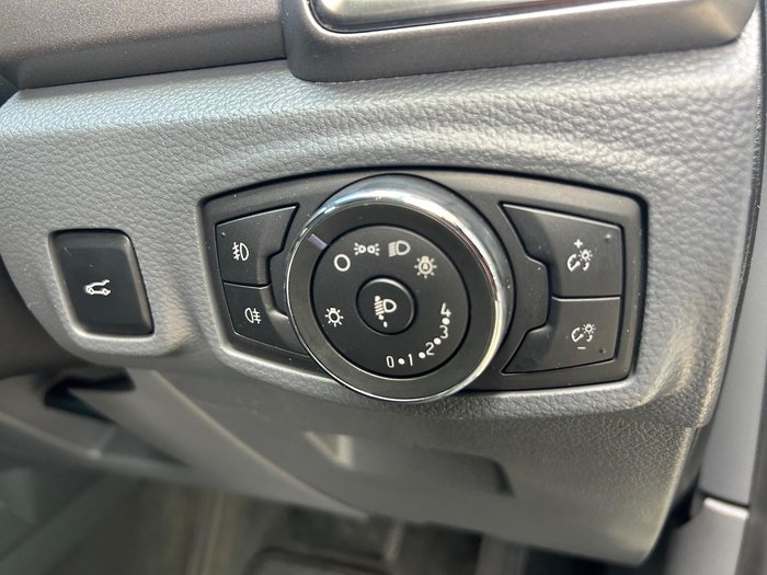 2015 Ford Everest Trend