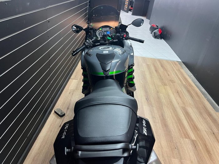 2021 Kawasaki NINJA ZX-14R BATTLE GRAY