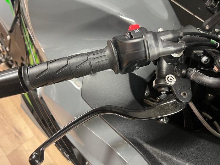 2021 Kawasaki NINJA ZX-14R BATTLE GRAY